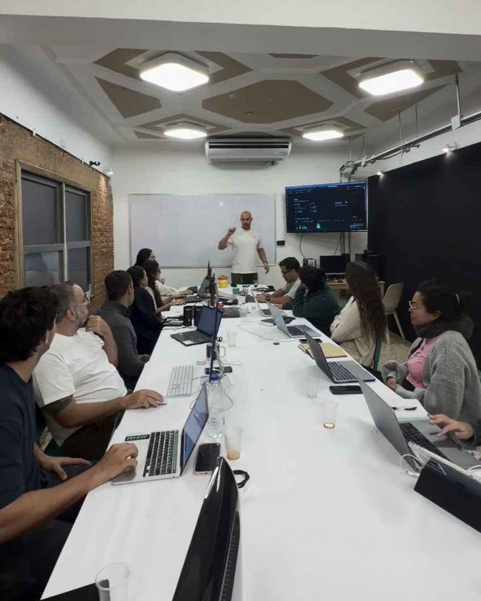 Rubén dando un workshop presencial (foto 1 de 5)